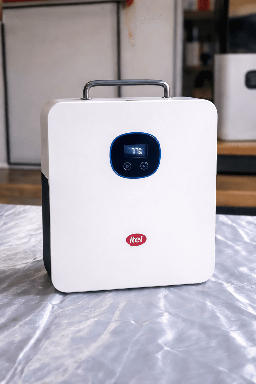 itel Power Tank Portable Solar Power Station